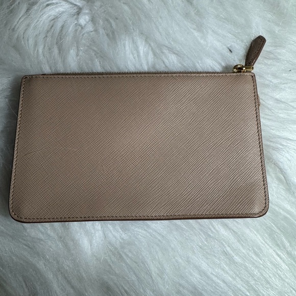 Prada wallet - Picture 9 of 11